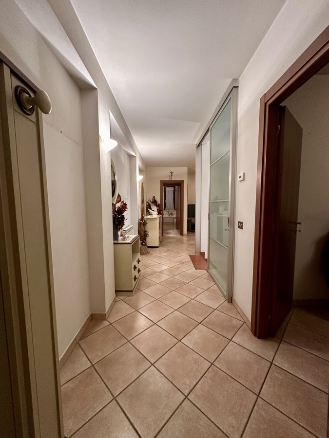 Foto 22 di 52 - Villa in vendita a Prato