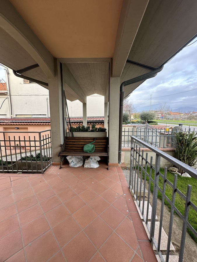 Foto 8 di 52 - Villa in vendita a Prato