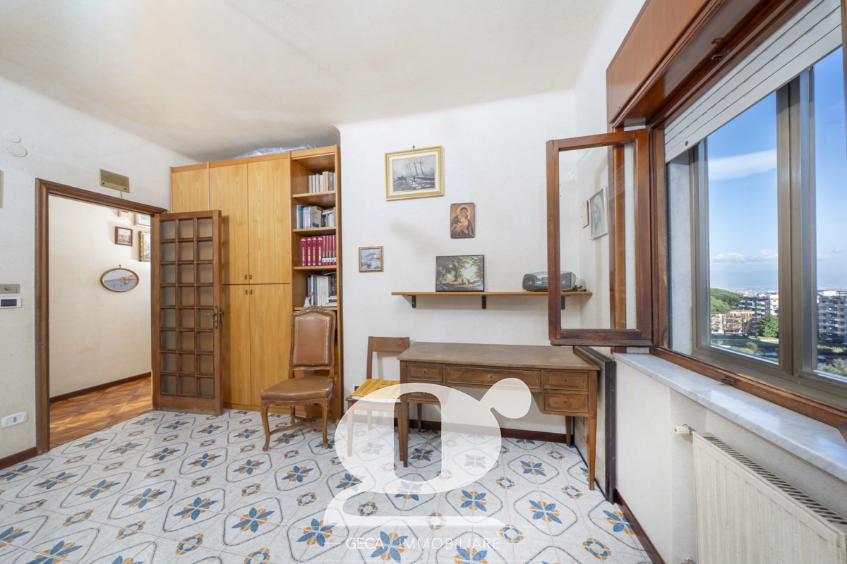 Foto 10 di 30 - Appartamento in vendita a Napoli