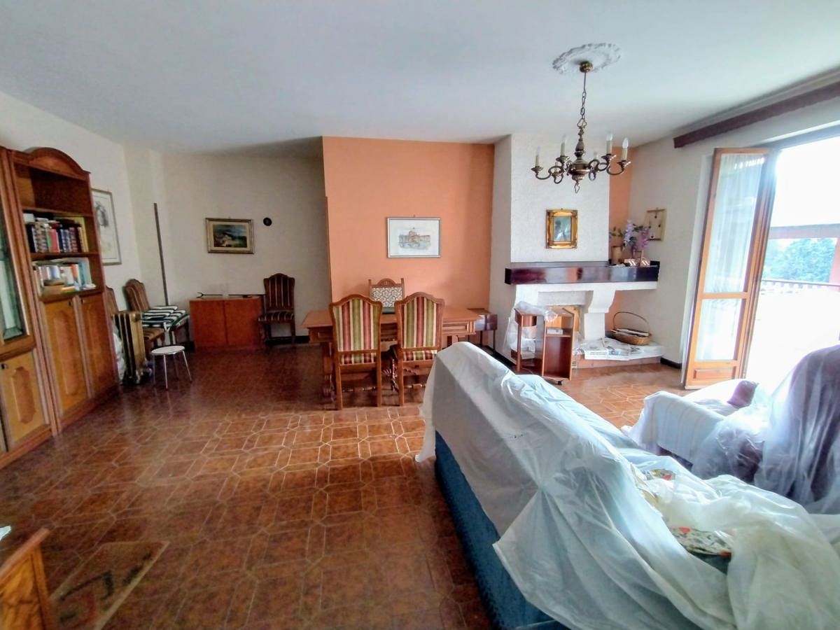 Foto 2 di 13 - Appartamento in vendita a Tagliacozzo