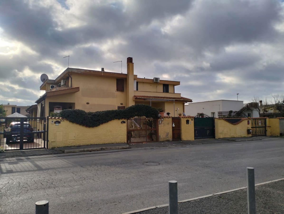 Foto 2 di 5 - Villa in vendita a Ladispoli