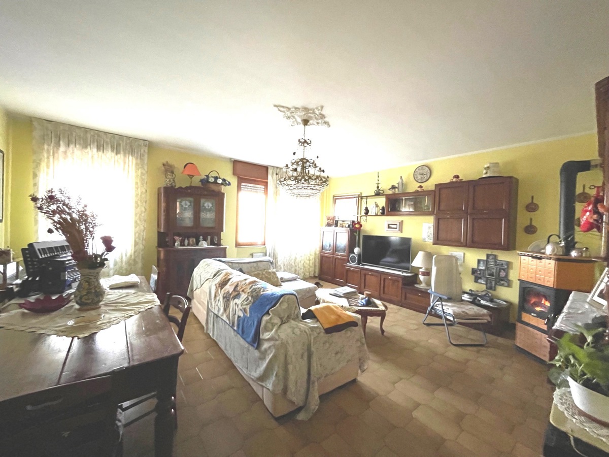 Foto 2 di 36 - Villa a schiera in vendita a Fiorenzuola d'Arda
