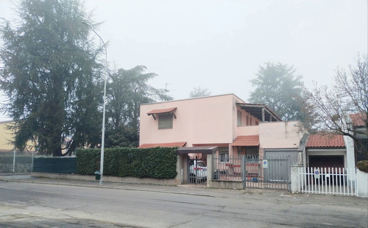 Foto 1 di 1 - Villa in vendita a Trezzano sul Naviglio