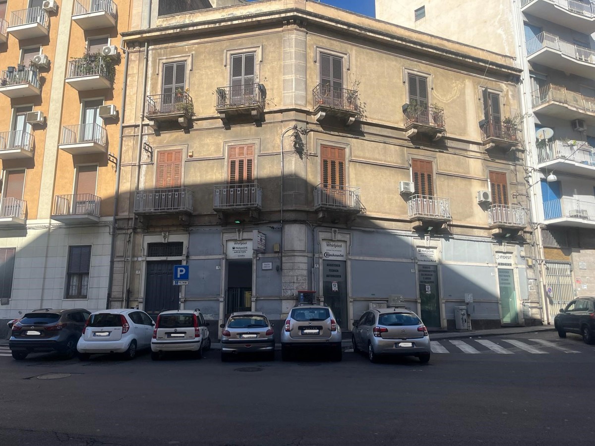 Negozio in affitto a Catania (CT)