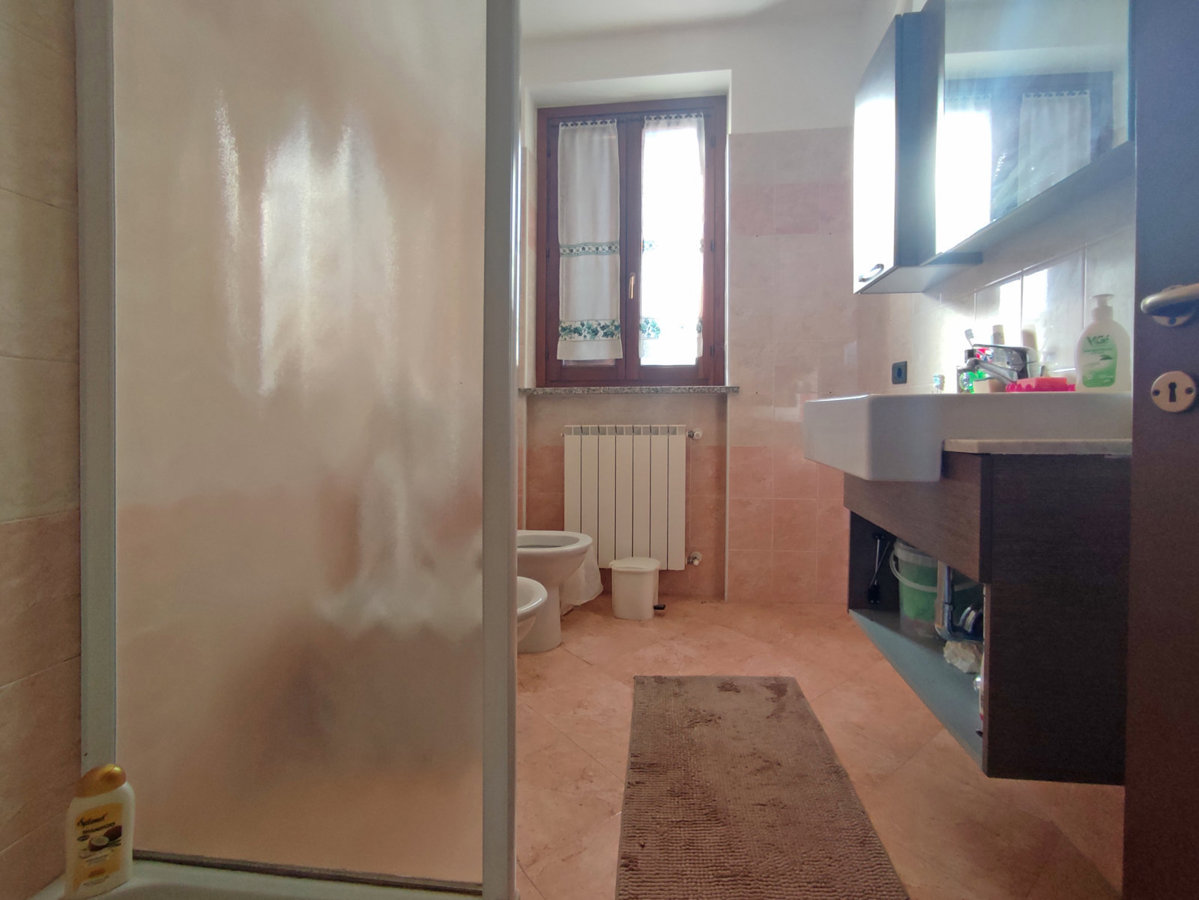 Foto 11 di 19 - Appartamento in vendita a Borgo Ticino