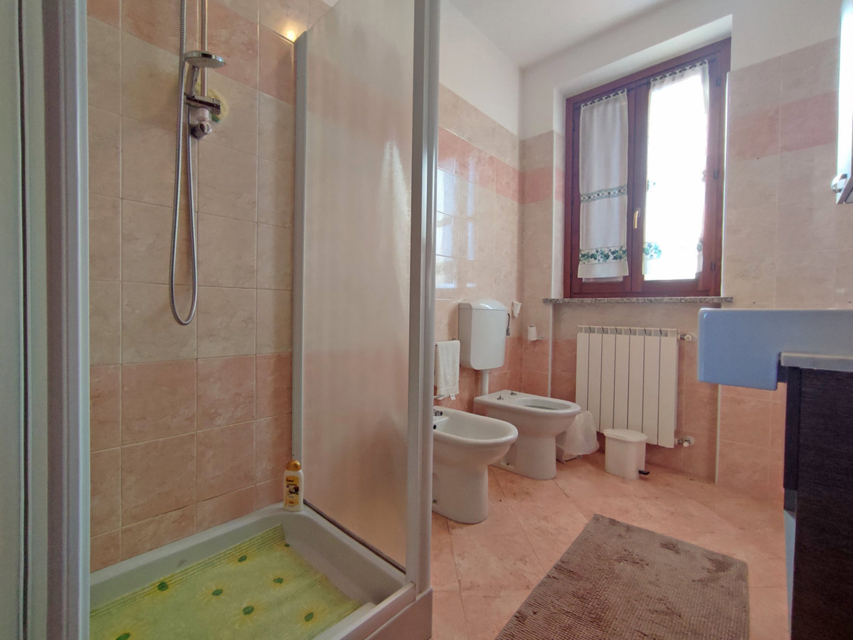 Foto 9 di 19 - Appartamento in vendita a Borgo Ticino
