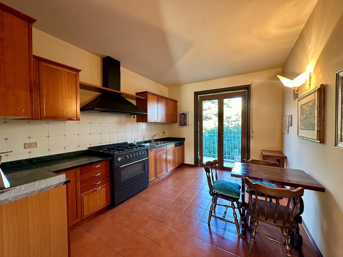 Foto 9 di 35 - Appartamento in vendita a Brescia