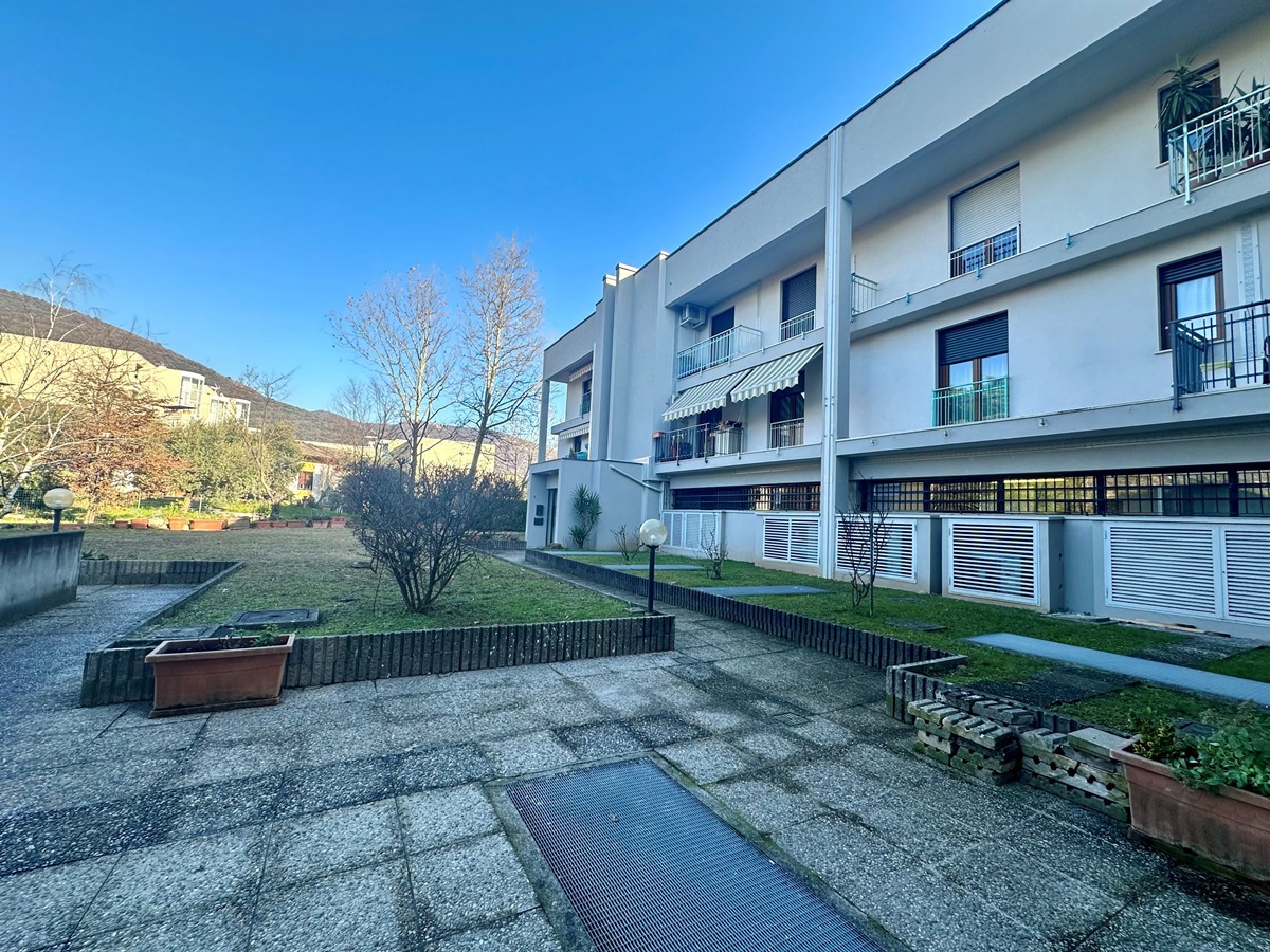 Foto 26 di 35 - Appartamento in vendita a Brescia