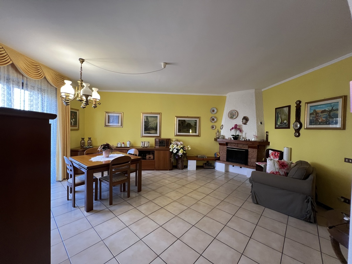 Foto 9 di 48 - Casa indipendente in vendita a Cilavegna