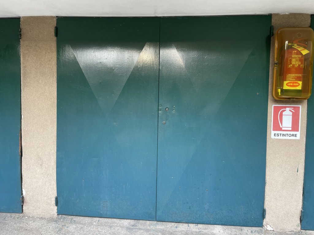 Foto 4 di 9 - Garage in vendita a Cesano Boscone
