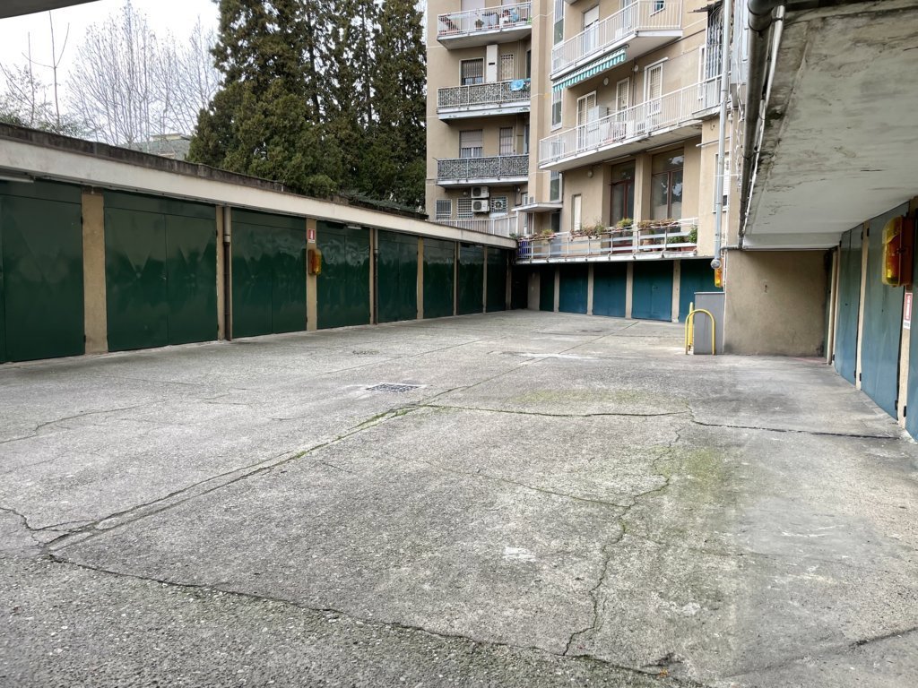 Foto 6 di 9 - Garage in vendita a Cesano Boscone