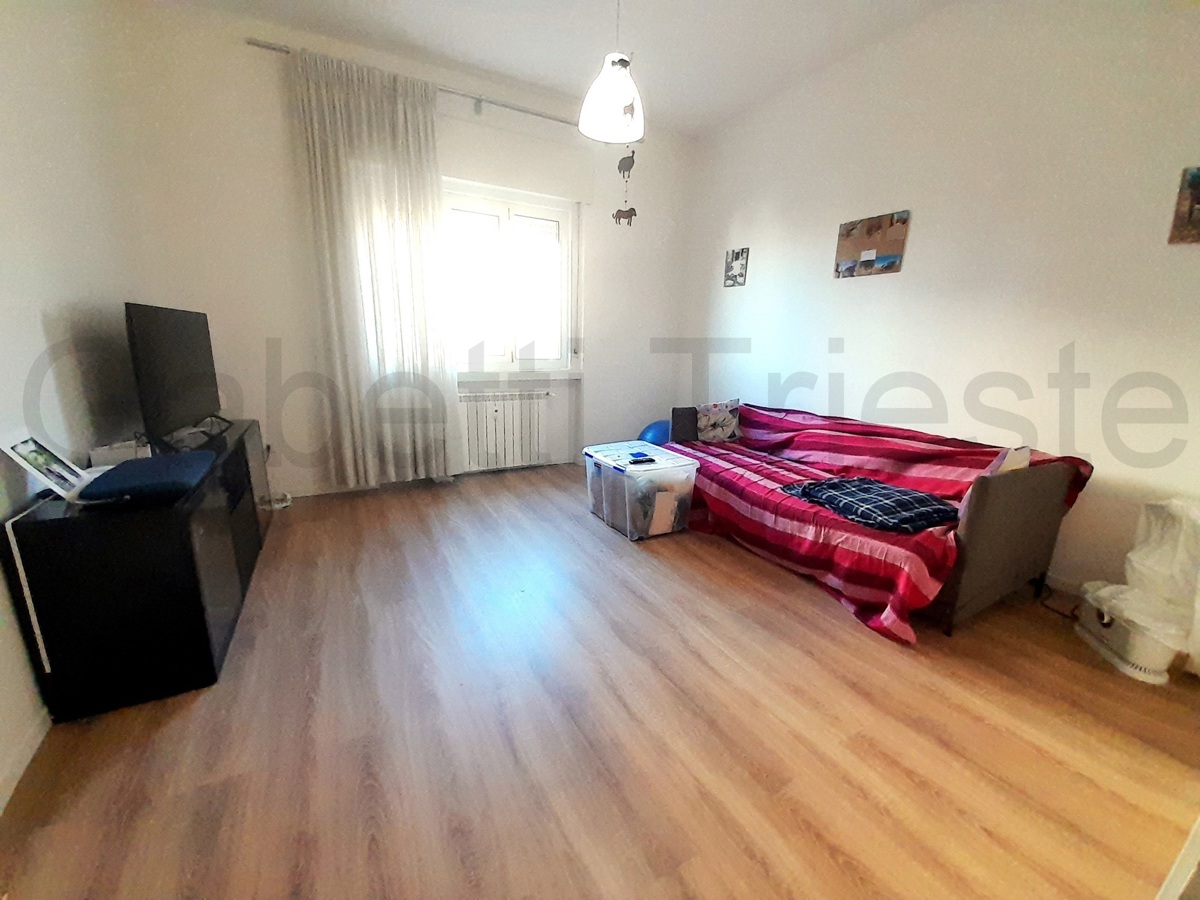 Foto 6 di 10 - Appartamento in vendita a Trieste