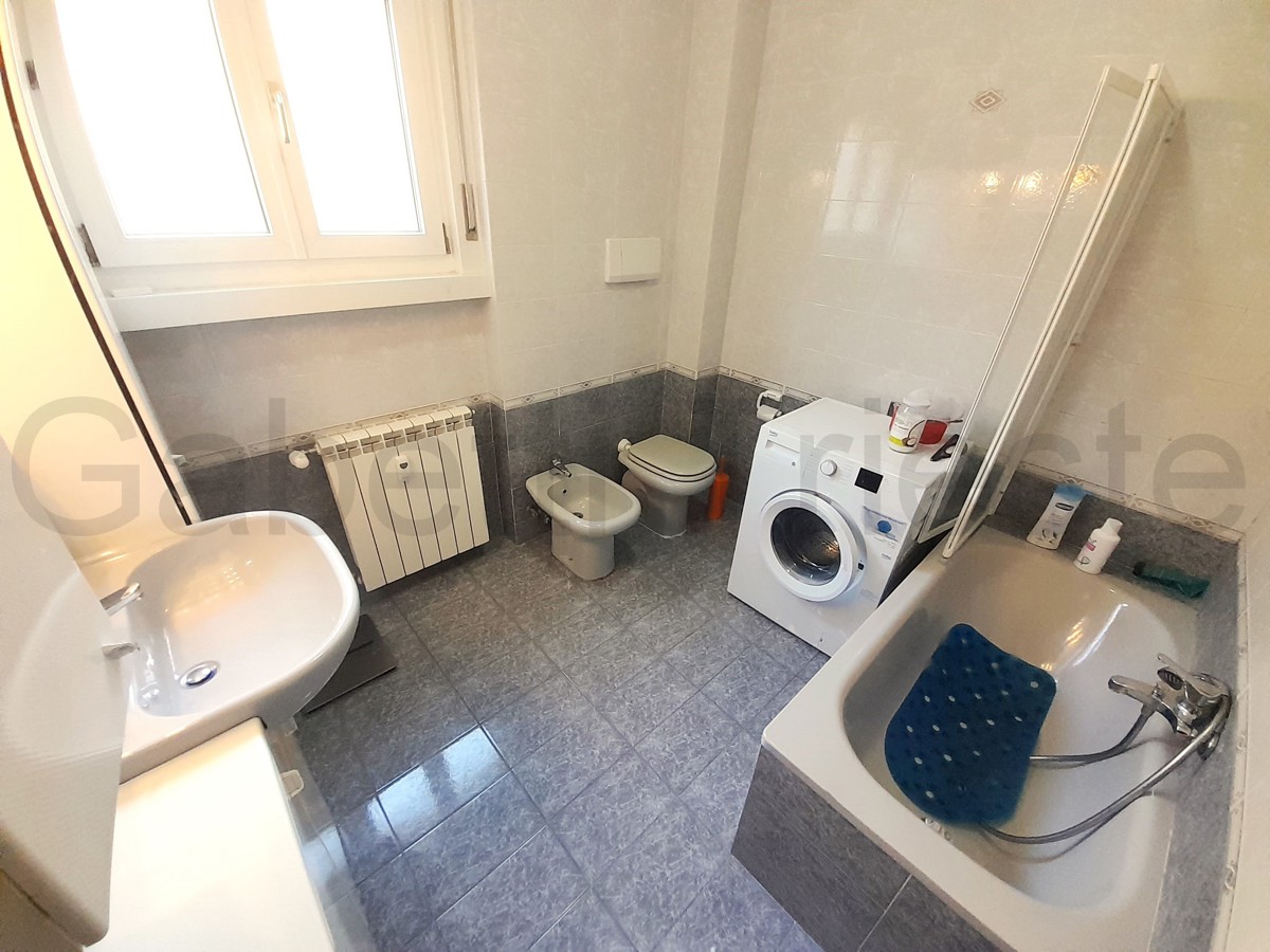 Foto 9 di 10 - Appartamento in vendita a Trieste