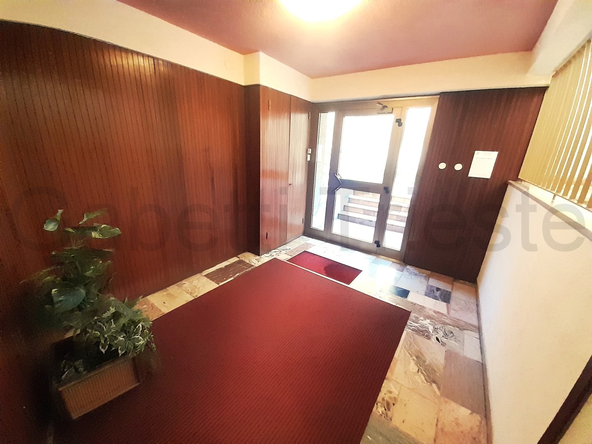 Foto 3 di 10 - Appartamento in vendita a Trieste