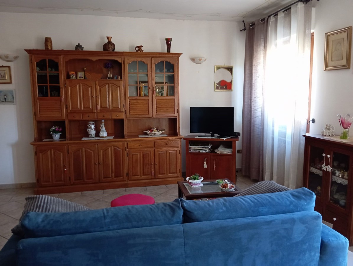 Foto 3 di 11 - Appartamento in vendita a Spoleto