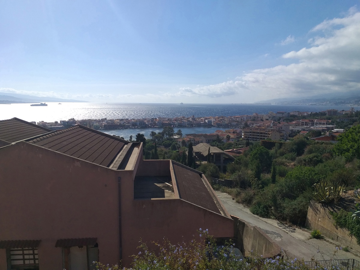 Foto 1 di 29 - Villa a schiera in vendita a Messina