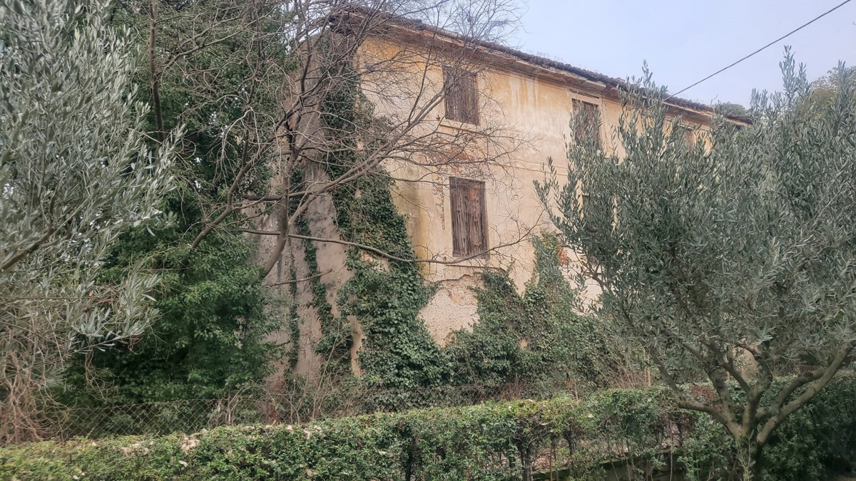 Foto 5 di 10 - Rustico in vendita a Verona