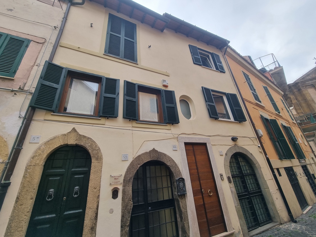 Foto 2 di 19 - Appartamento in vendita a Monte Porzio Catone