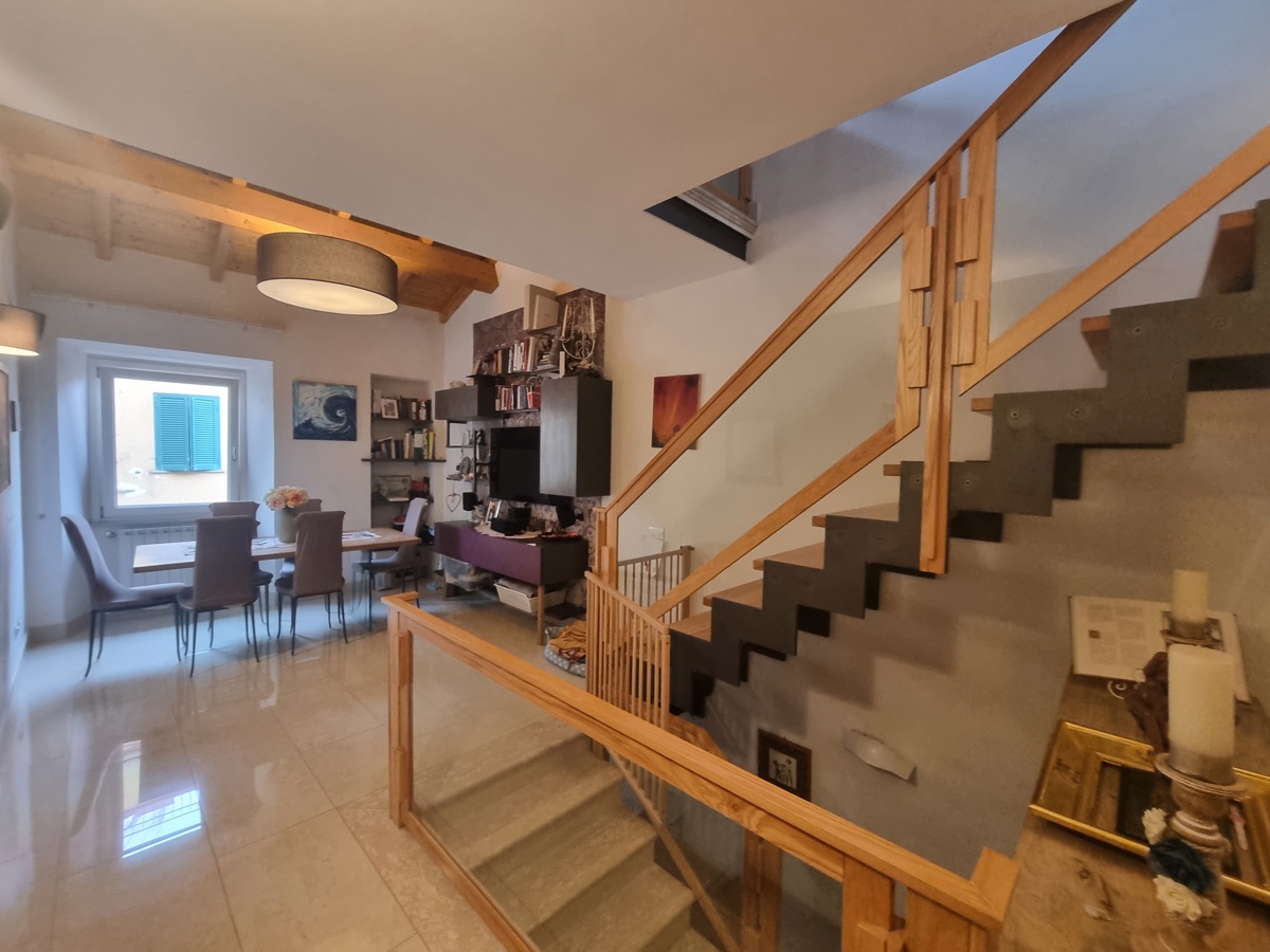 Foto 4 di 19 - Appartamento in vendita a Monte Porzio Catone