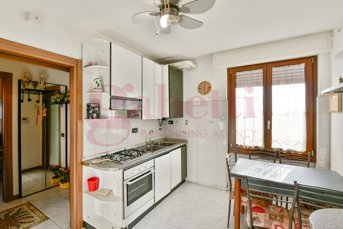 Foto 10 di 24 - Appartamento in vendita a Mariano Comense