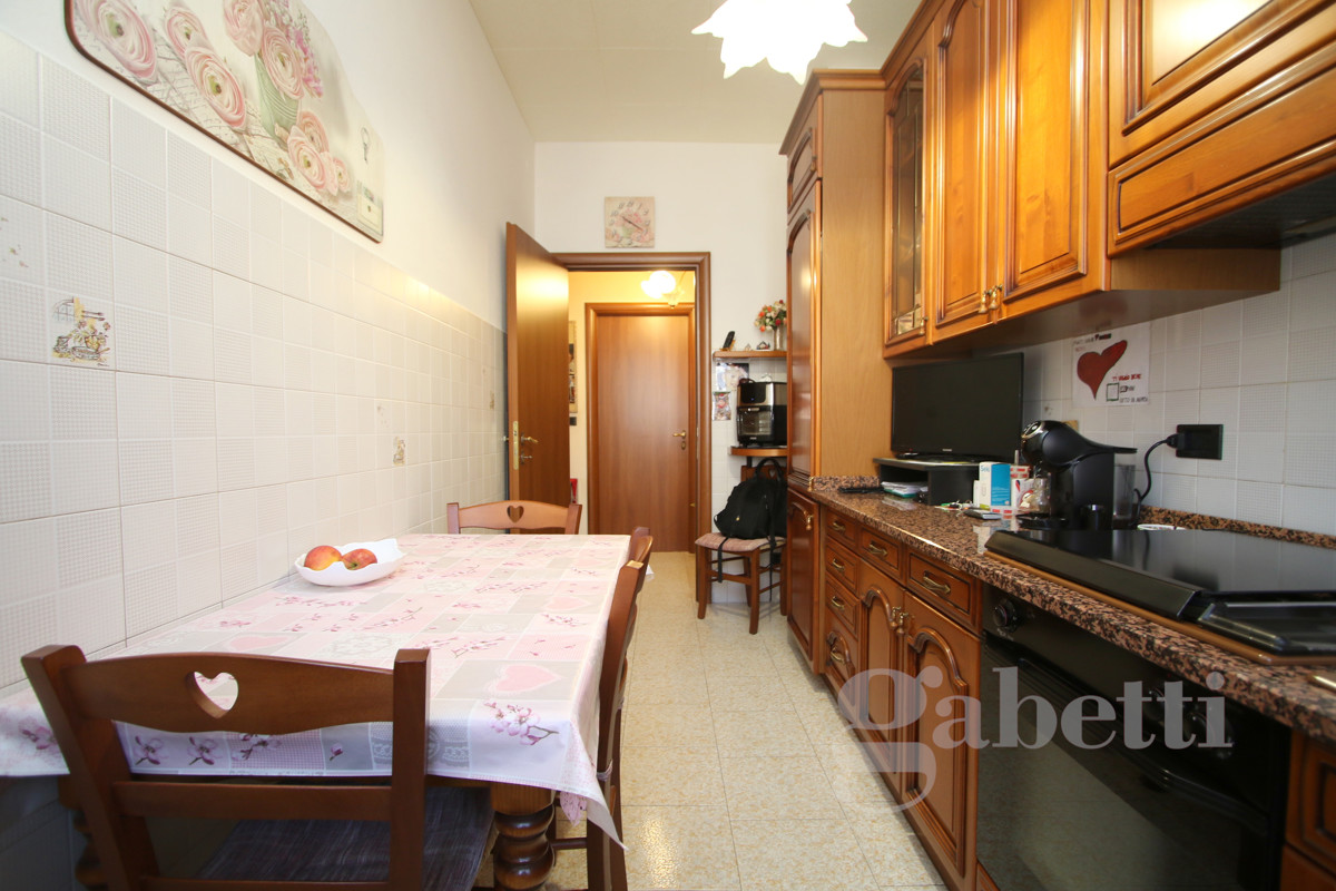 Foto 5 di 27 - Appartamento in vendita a Busto Arsizio