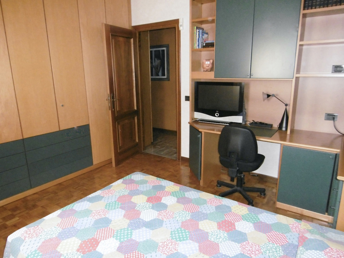 Foto 14 di 20 - Appartamento in affitto a Parma
