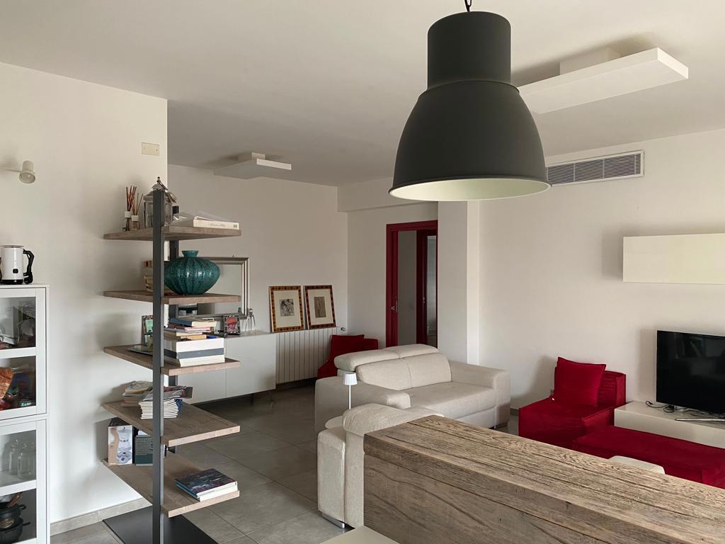 Foto 1 di 25 - Appartamento in vendita a Oristano