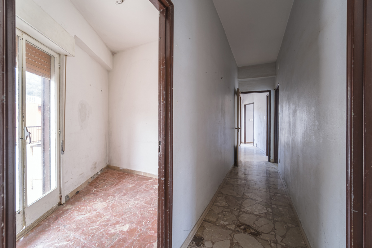 Foto 5 di 32 - Appartamento in vendita a Messina