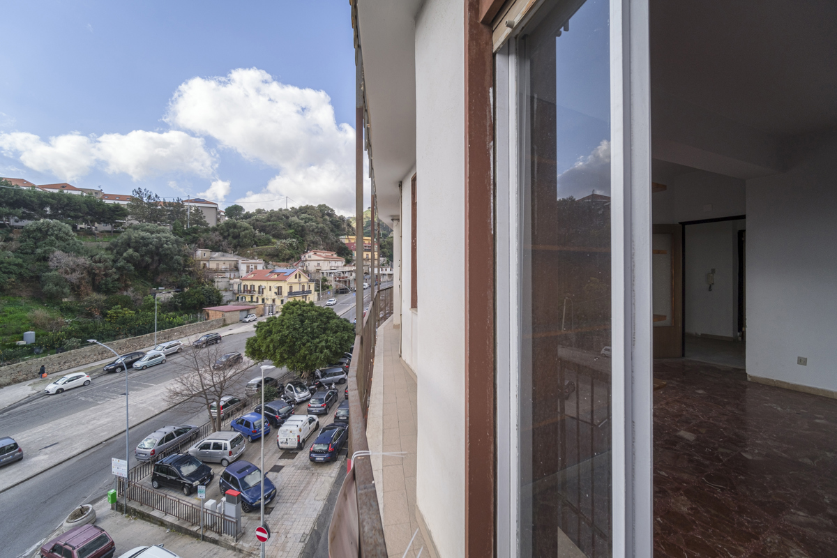 Foto 24 di 32 - Appartamento in vendita a Messina