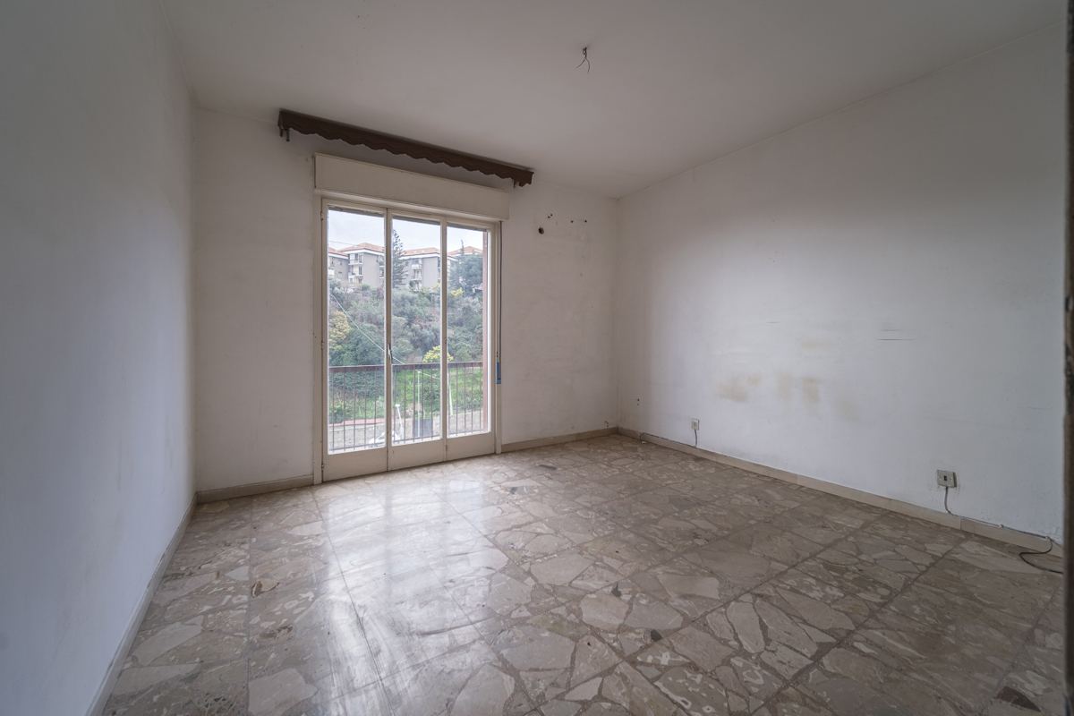 Foto 10 di 32 - Appartamento in vendita a Messina