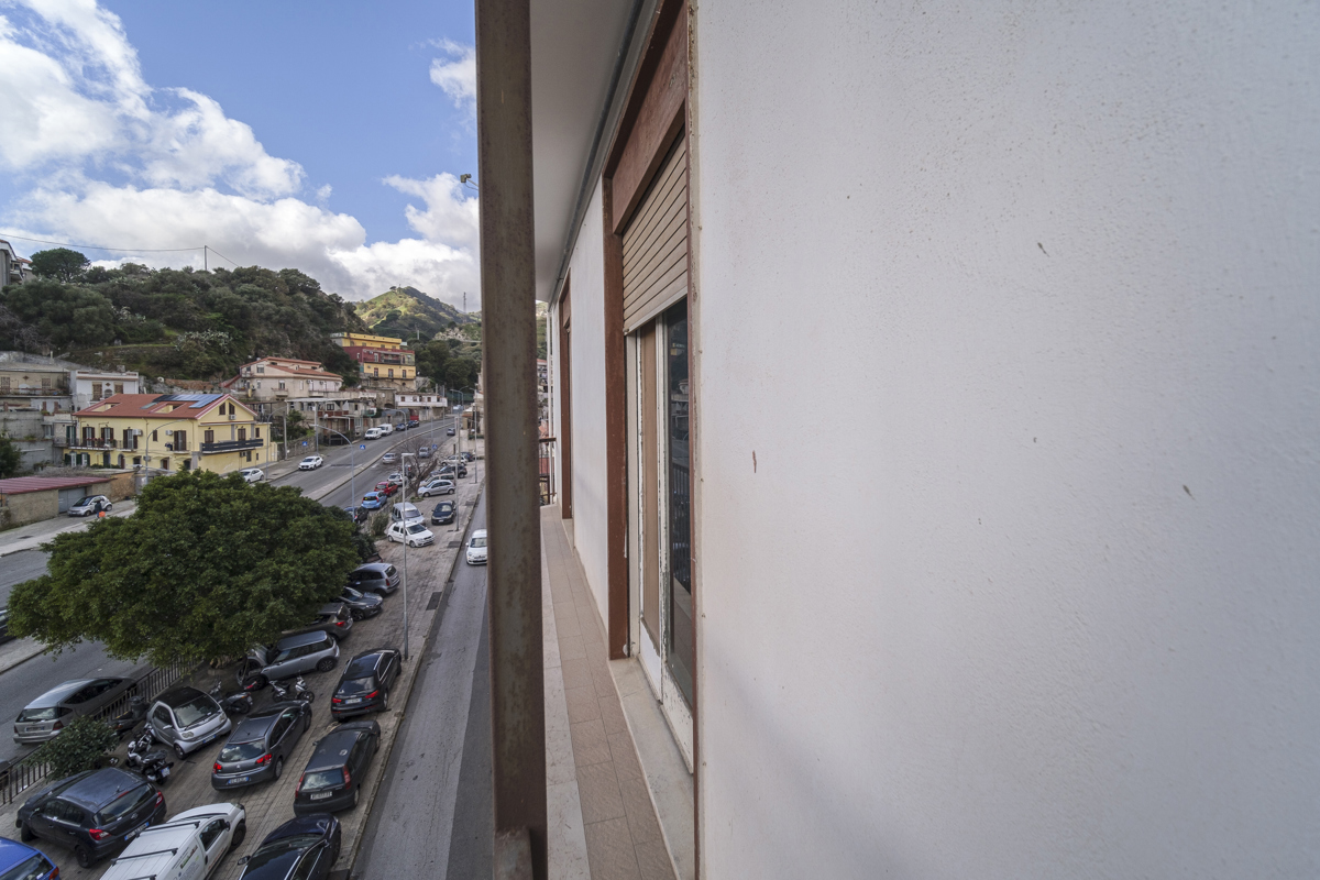 Foto 26 di 32 - Appartamento in vendita a Messina