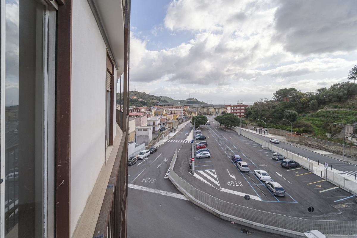 Foto 27 di 32 - Appartamento in vendita a Messina