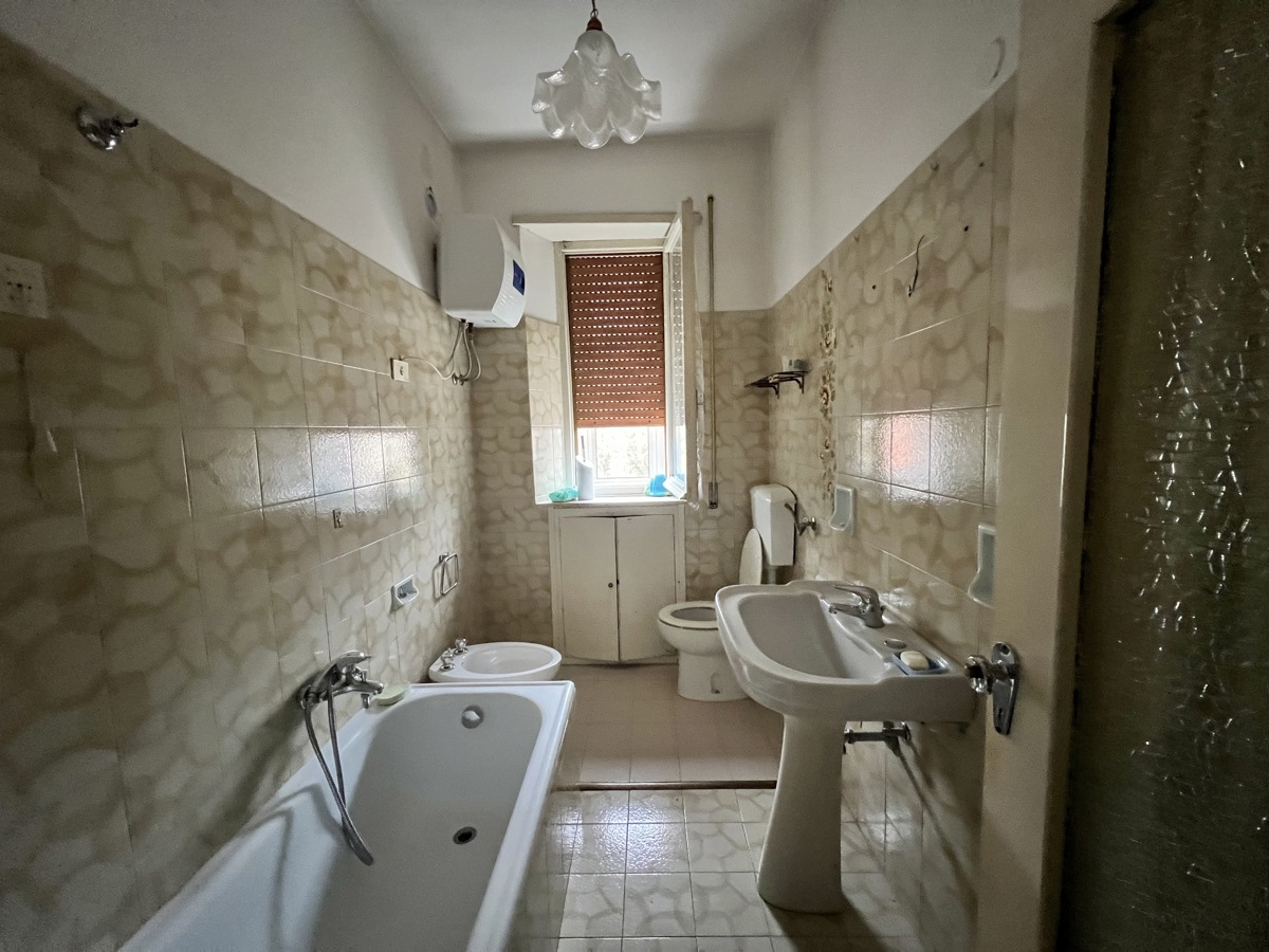 Foto 9 di 12 - Appartamento in vendita a Gubbio