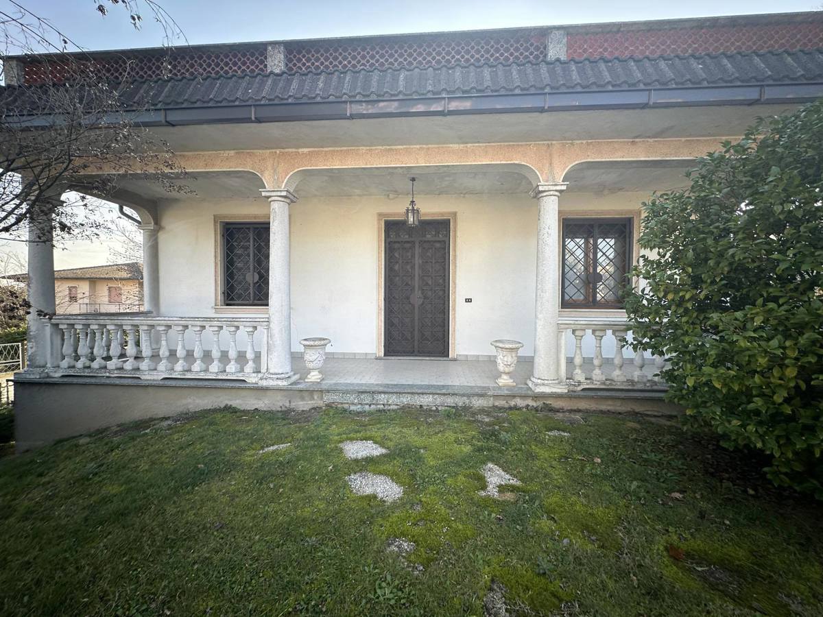 Foto 23 di 29 - Villa in vendita a Rovescala