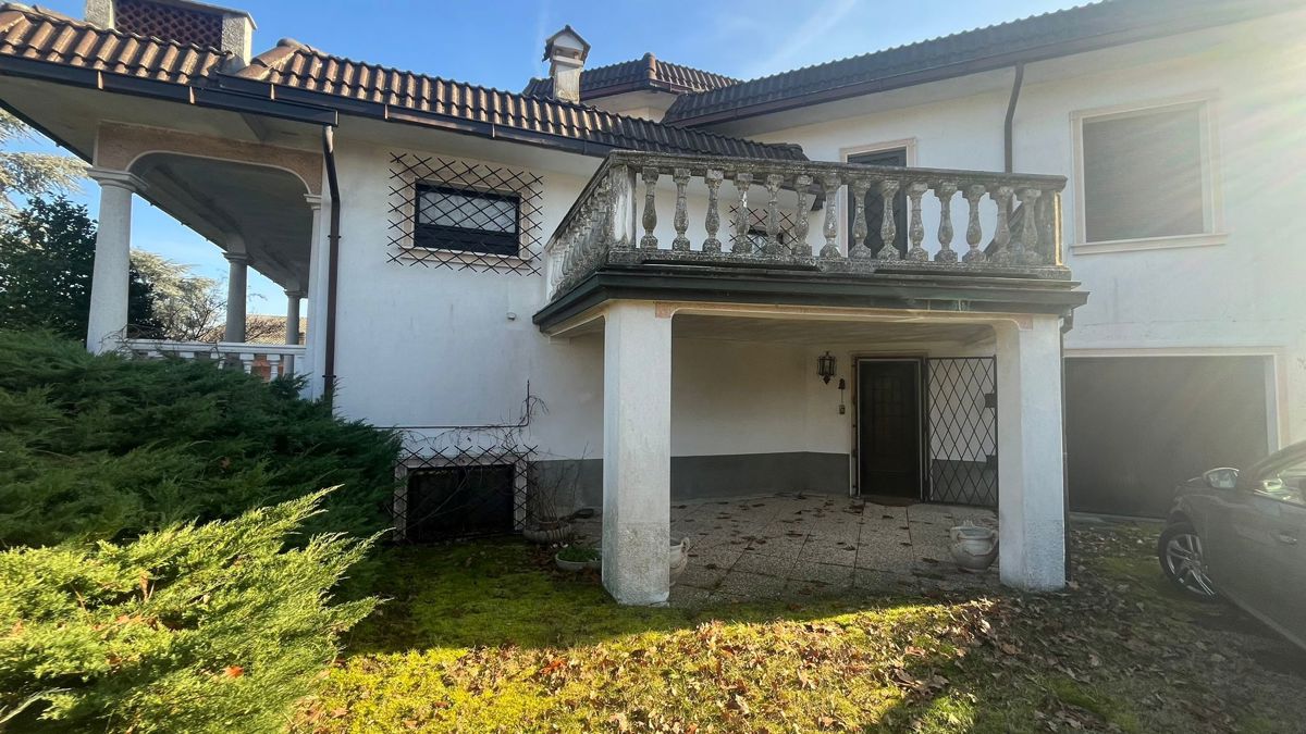 Foto 5 di 29 - Villa in vendita a Rovescala
