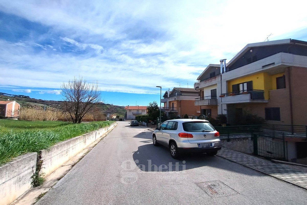 Foto 37 di 38 - Villa a schiera in vendita a Mirabello Sannitico