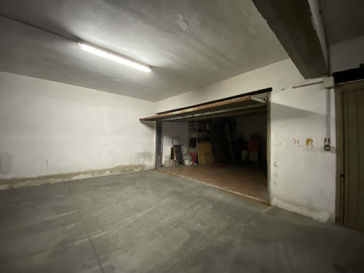 Foto 6 di 13 - Garage in vendita a Formia