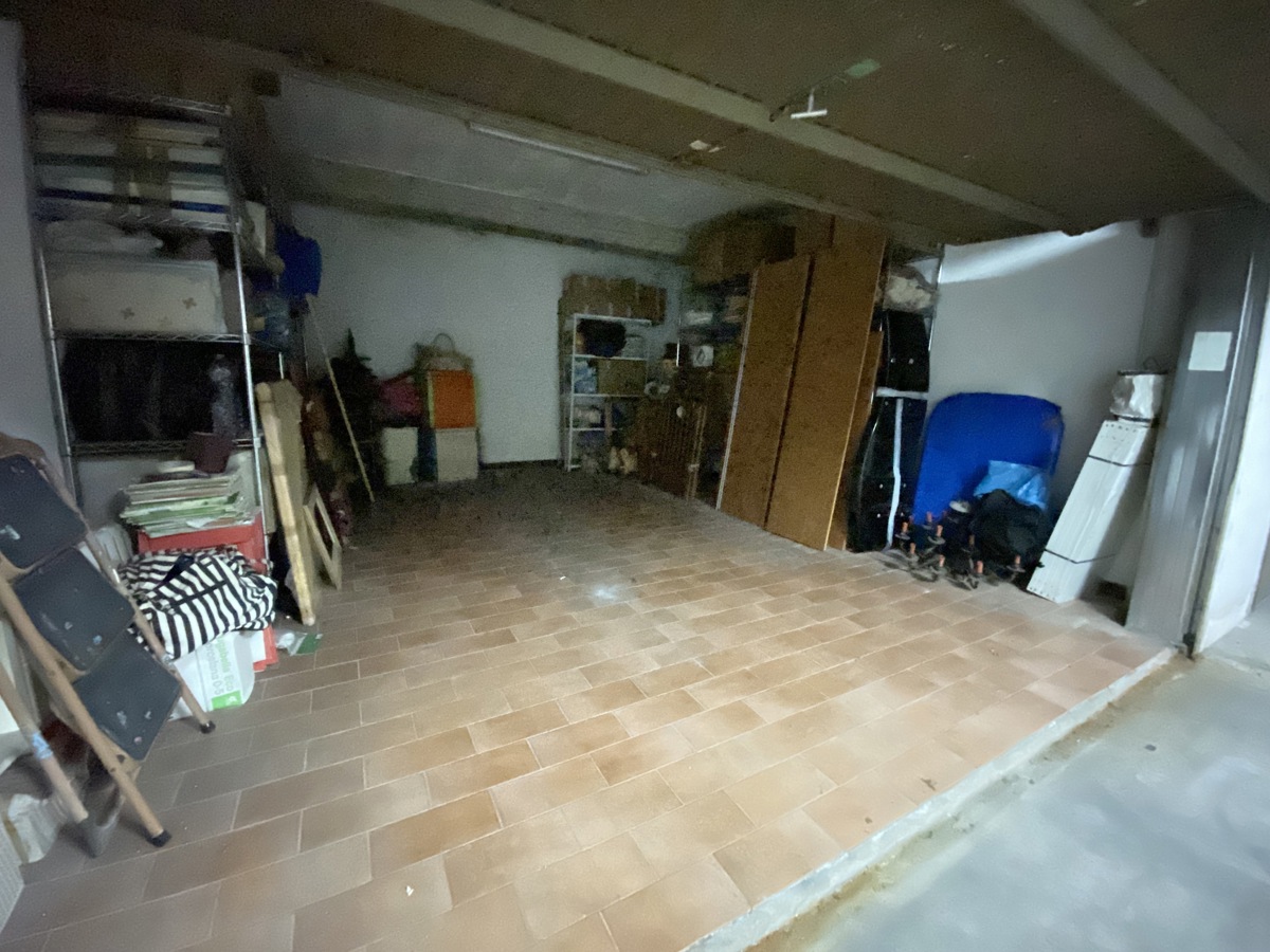 Foto 4 di 13 - Garage in vendita a Formia