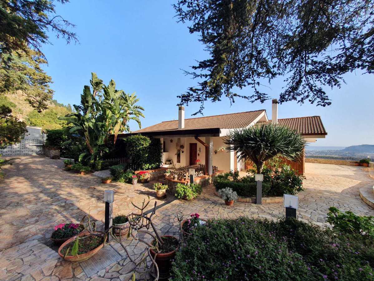 Foto 21 di 26 - Villa in vendita a Palermo