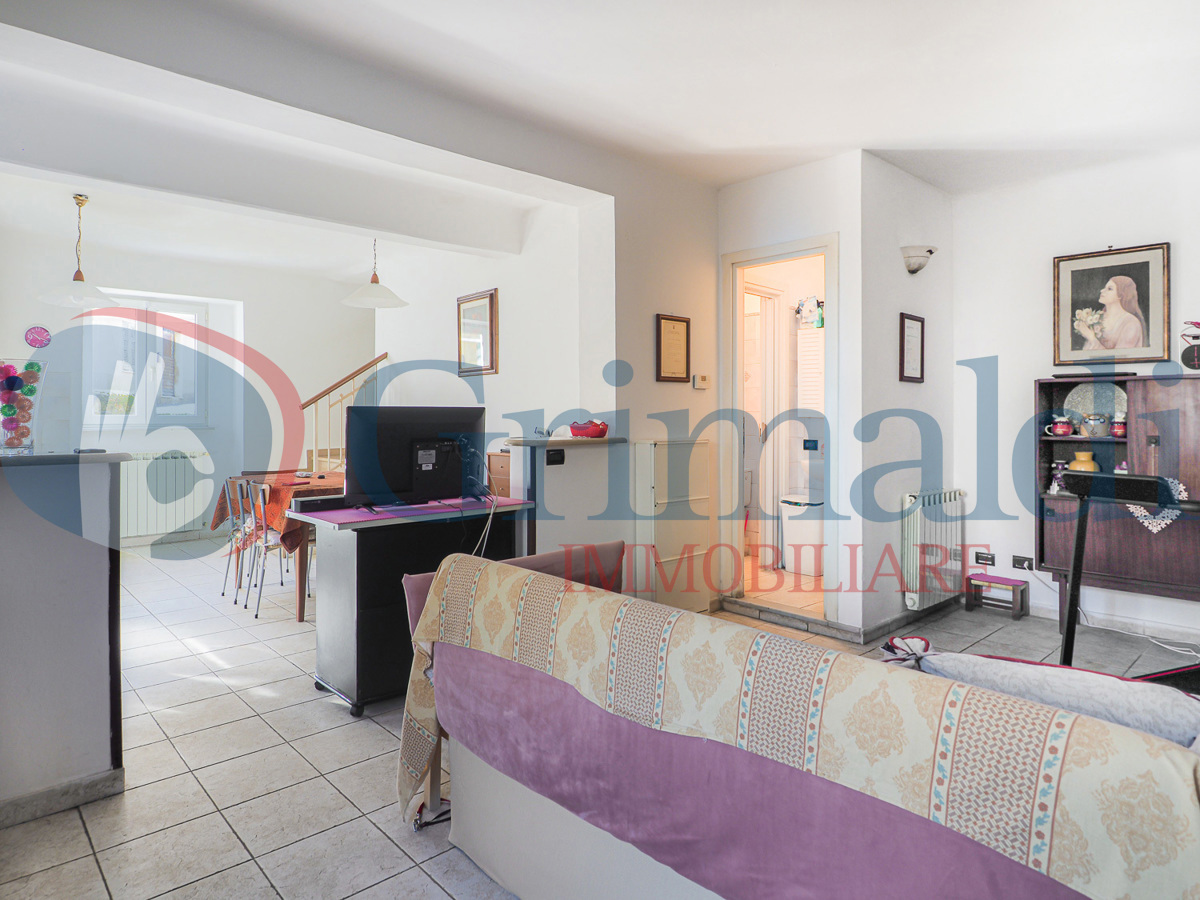 Foto 1 di 35 - Appartamento in vendita a La Spezia
