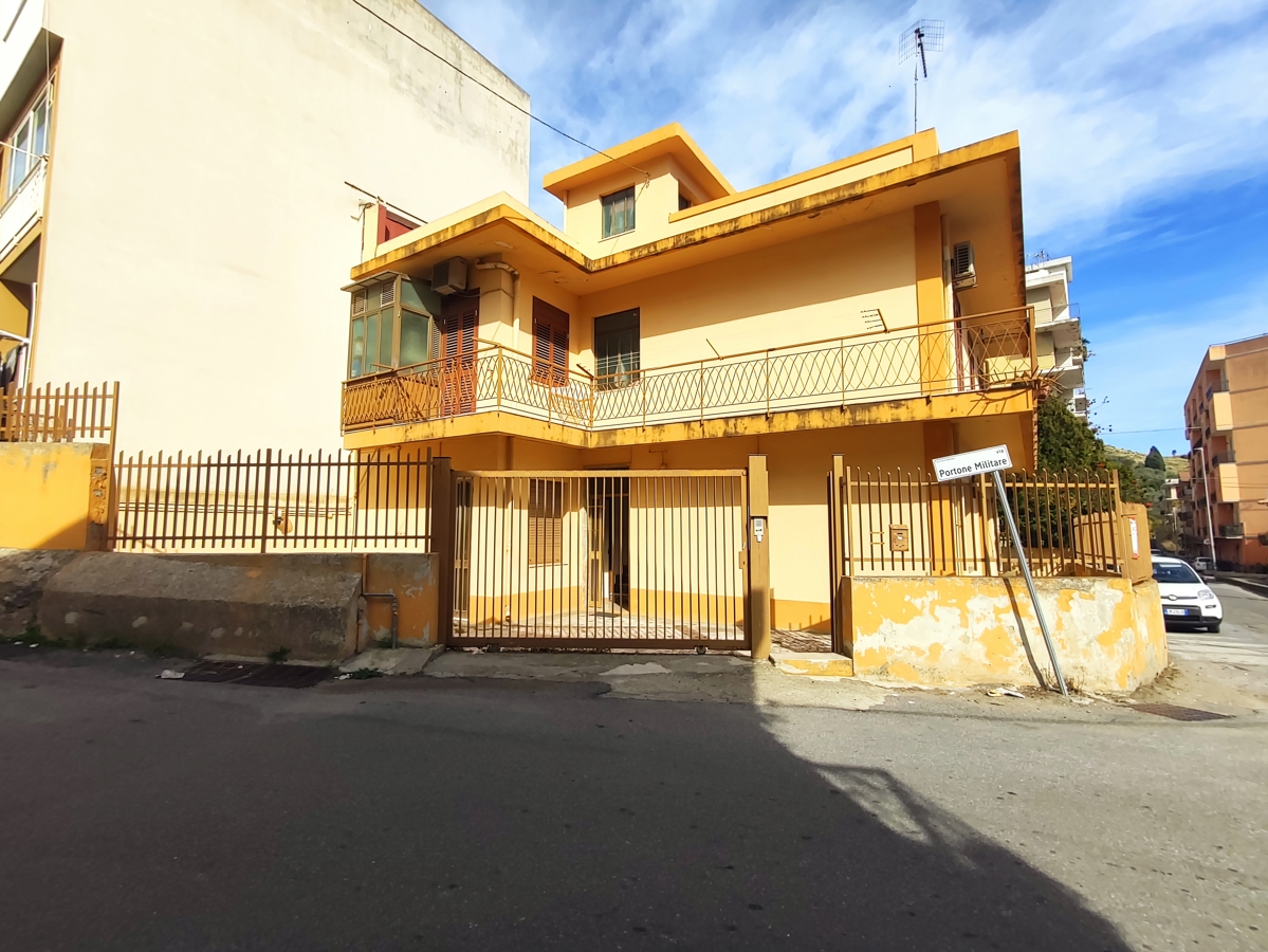 Foto 4 di 17 - Appartamento in vendita a Messina