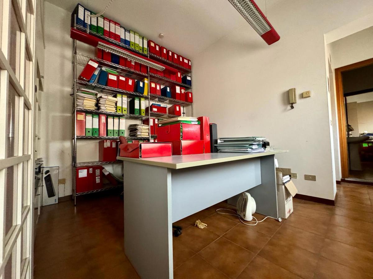 Foto 27 di 33 - Ufficio in vendita a Cremona