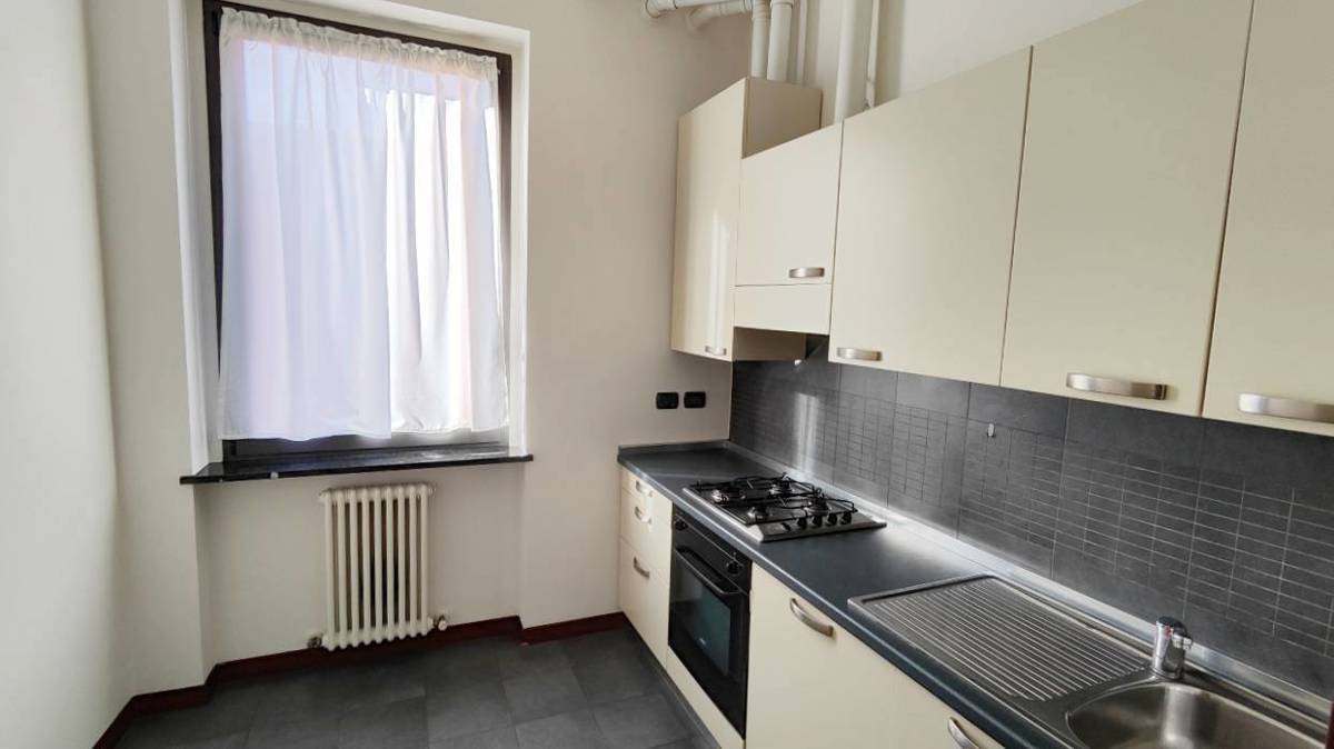 Foto 23 di 27 - Appartamento in vendita a Piacenza