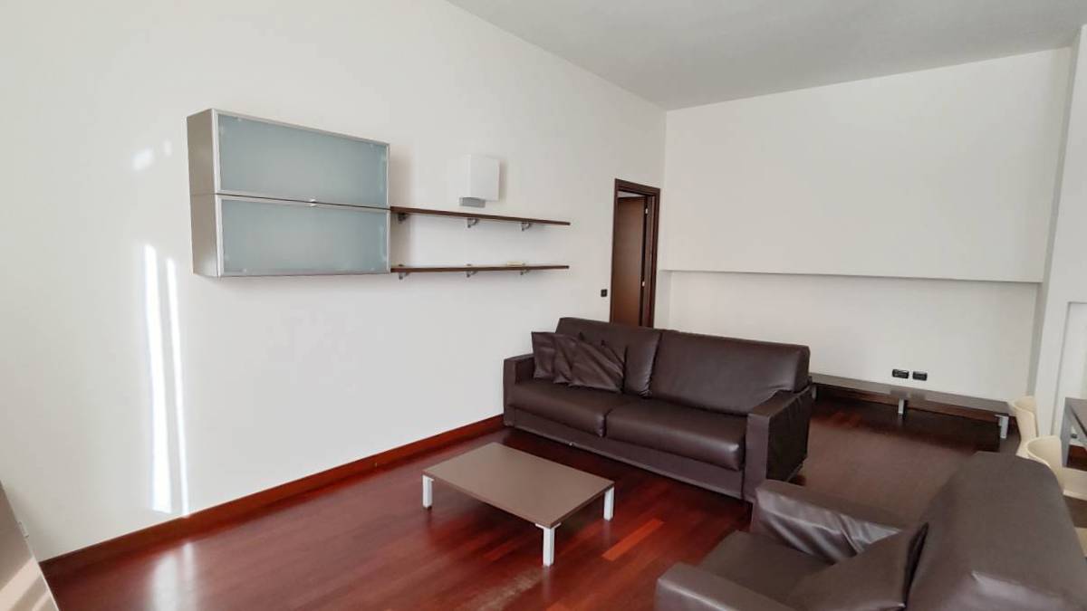 Foto 5 di 27 - Appartamento in vendita a Piacenza