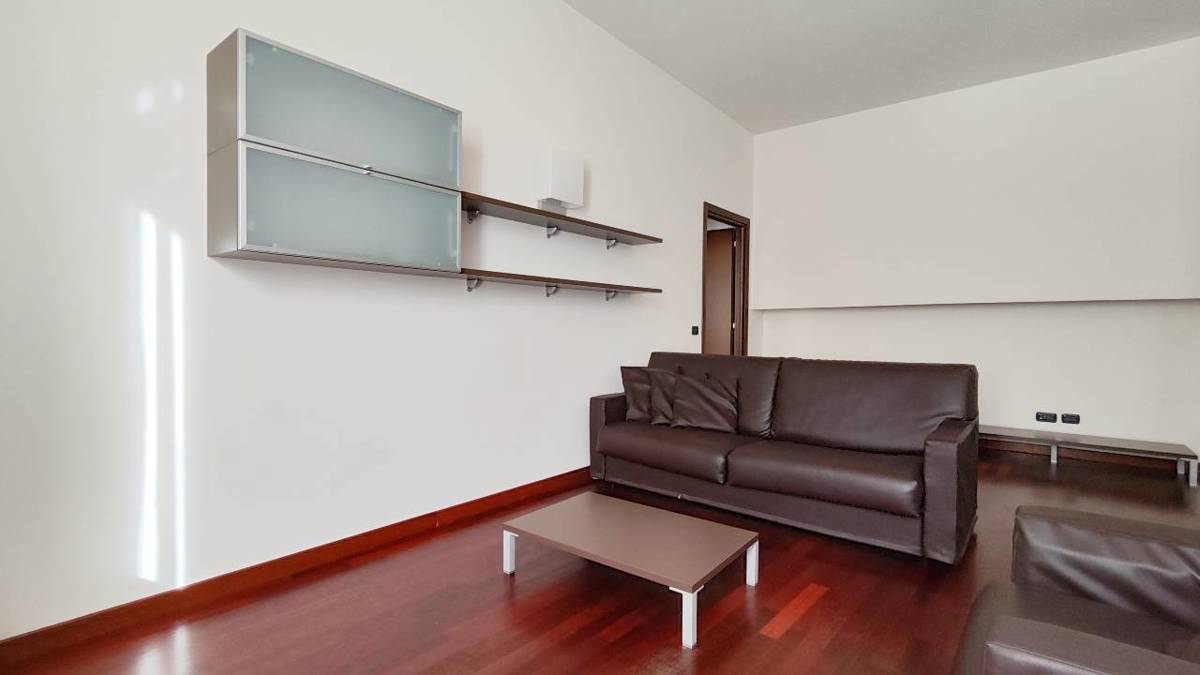 Foto 21 di 27 - Appartamento in vendita a Piacenza