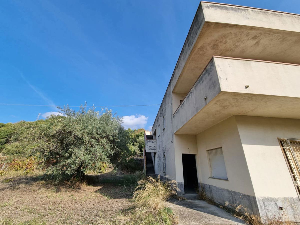 Foto 14 di 25 - Villa a schiera in vendita a Motta Camastra
