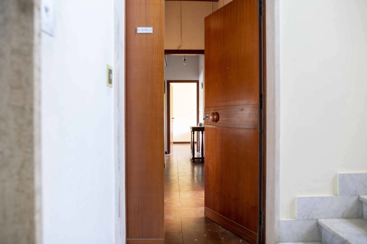 Foto 2 di 31 - Appartamento in vendita a Catanzaro