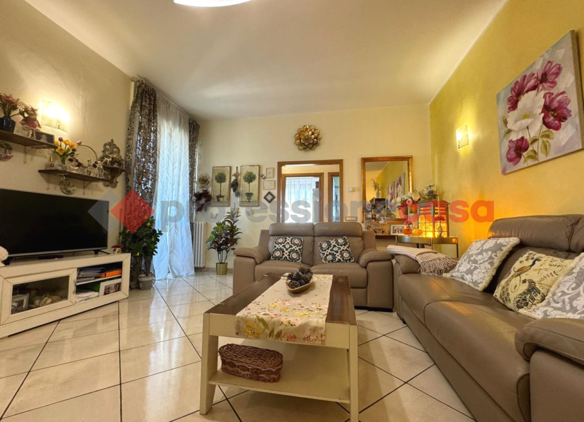 Foto 1 di 26 - Appartamento in vendita a Livorno