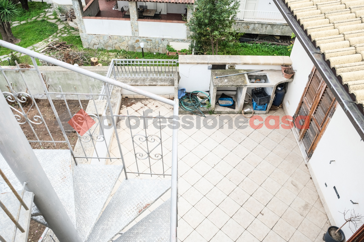 Foto 28 di 47 - Villa in vendita a Barcellona Pozzo di Gotto