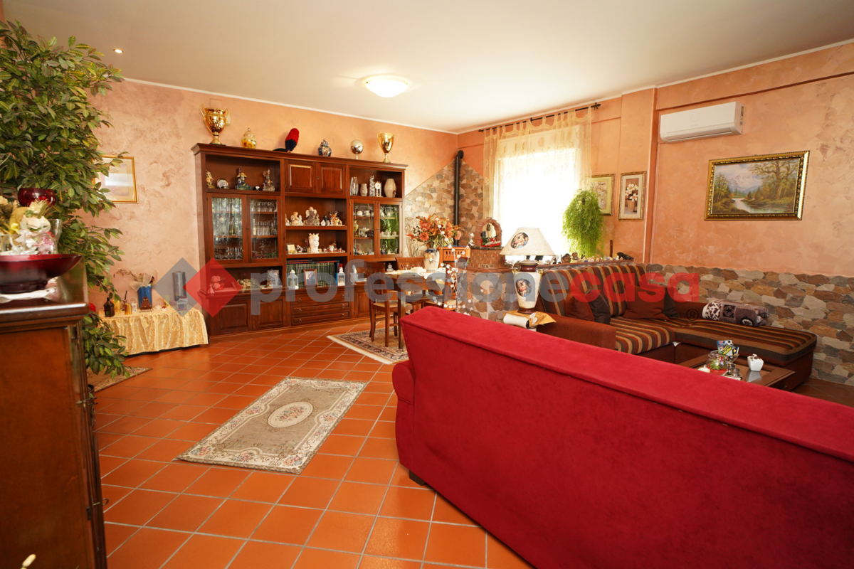 Foto 1 di 22 - Appartamento in vendita a Tremestieri Etneo